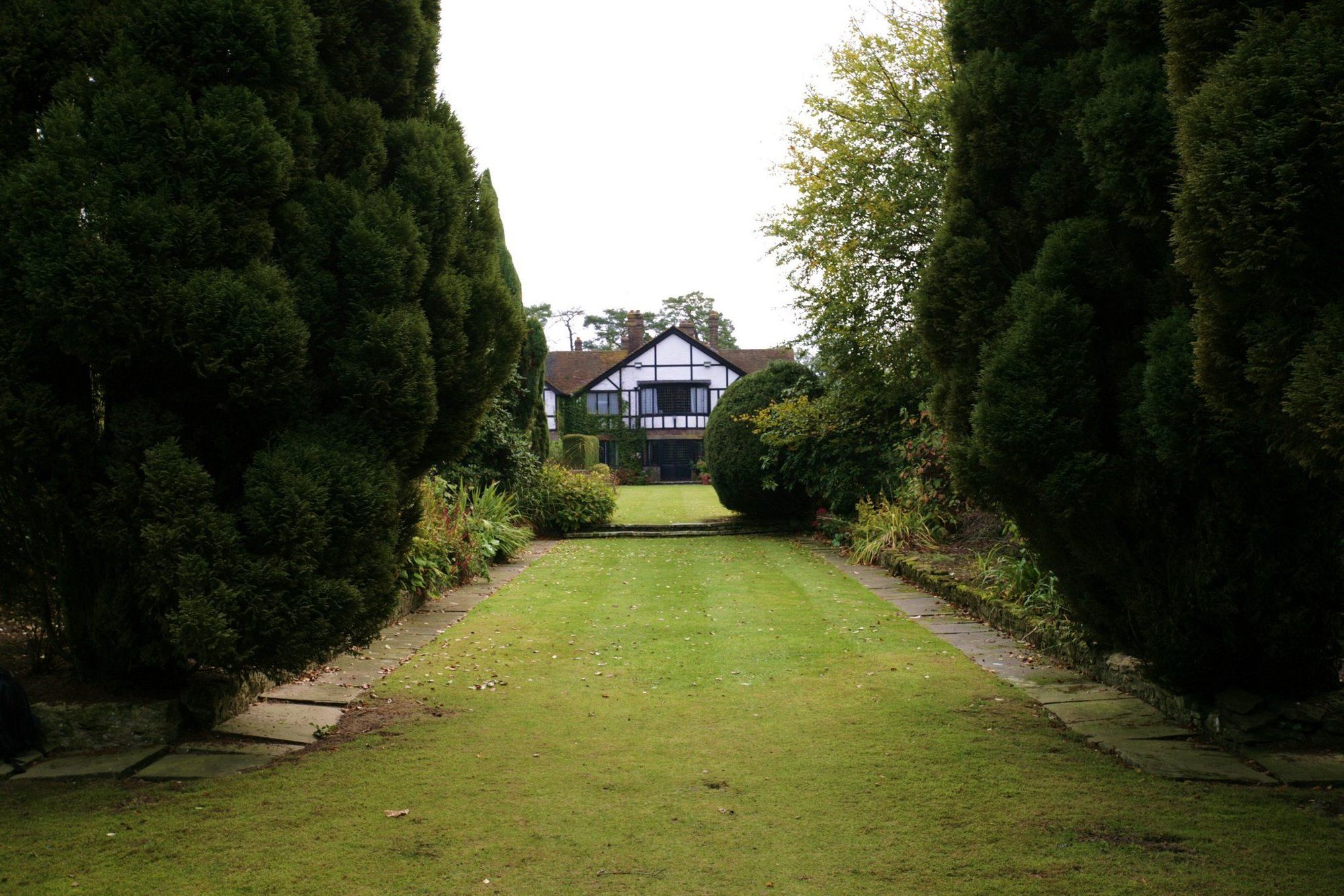 Cisswood House Hotel Хоршъм Екстериор снимка