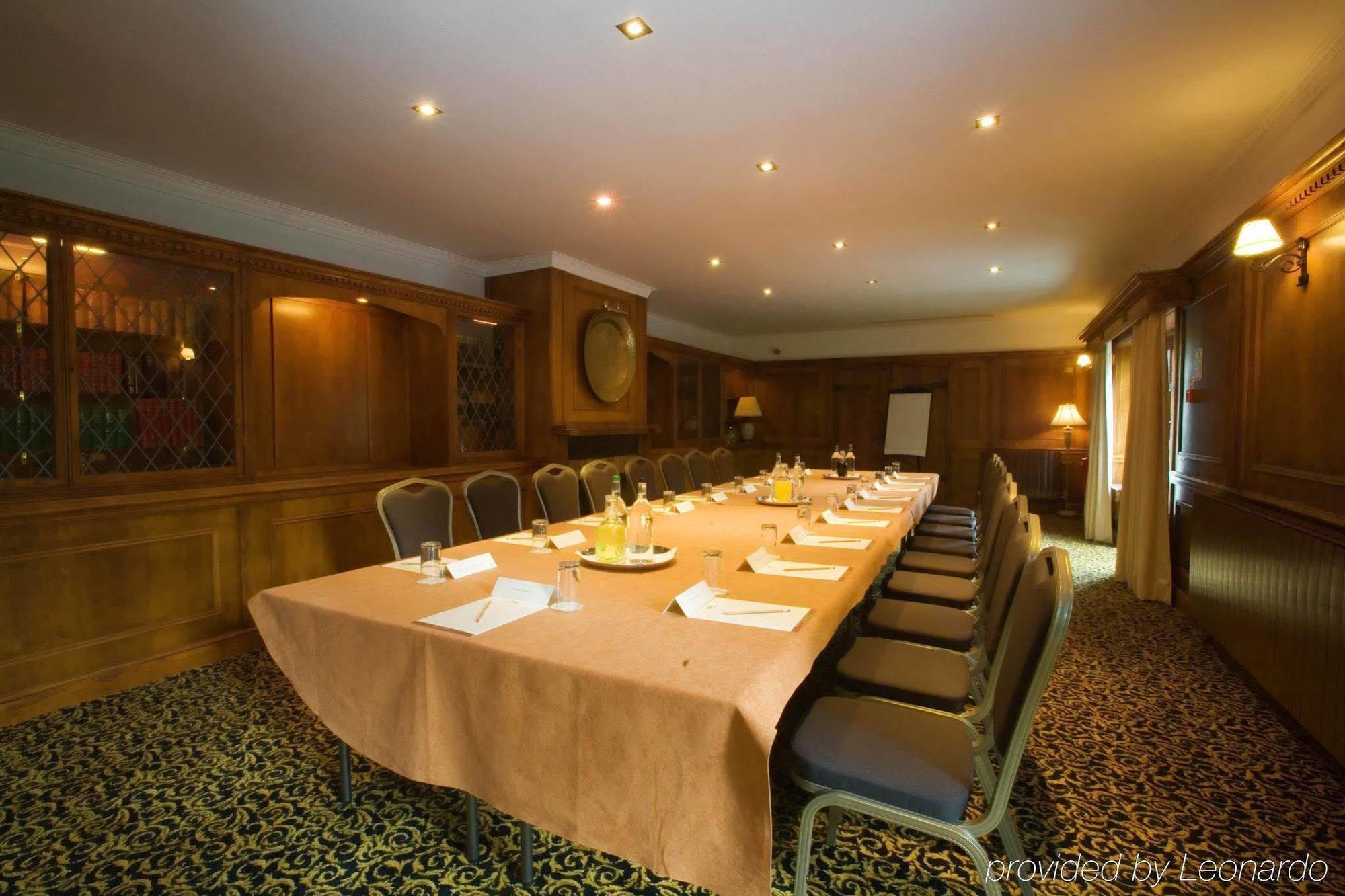 Cisswood House Hotel Хоршъм Съоръжения снимка