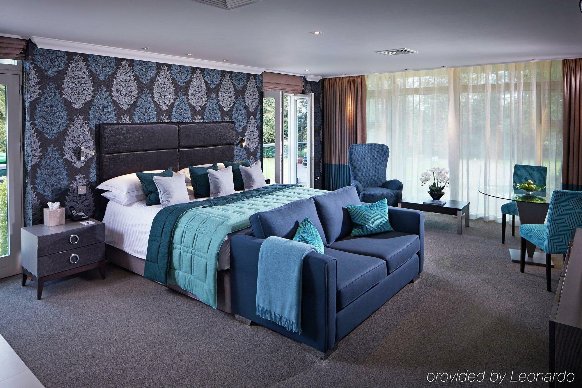 Cisswood House Hotel Хоршъм Екстериор снимка